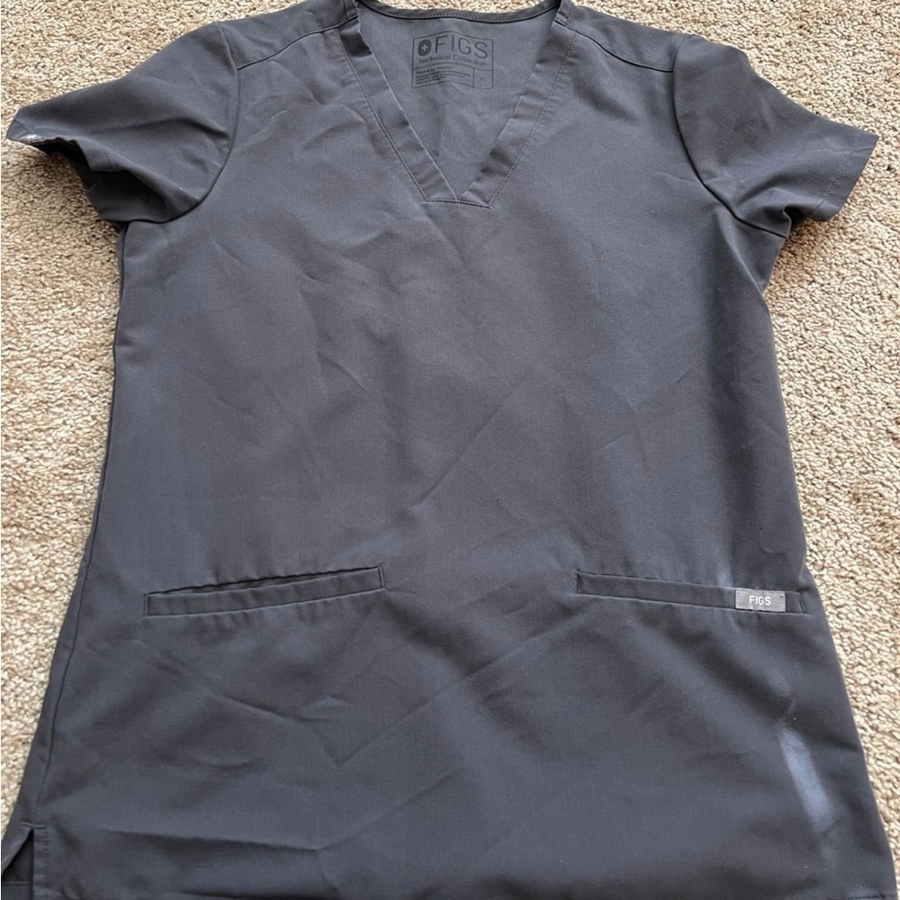 Figs xs charcoal 3 pocket